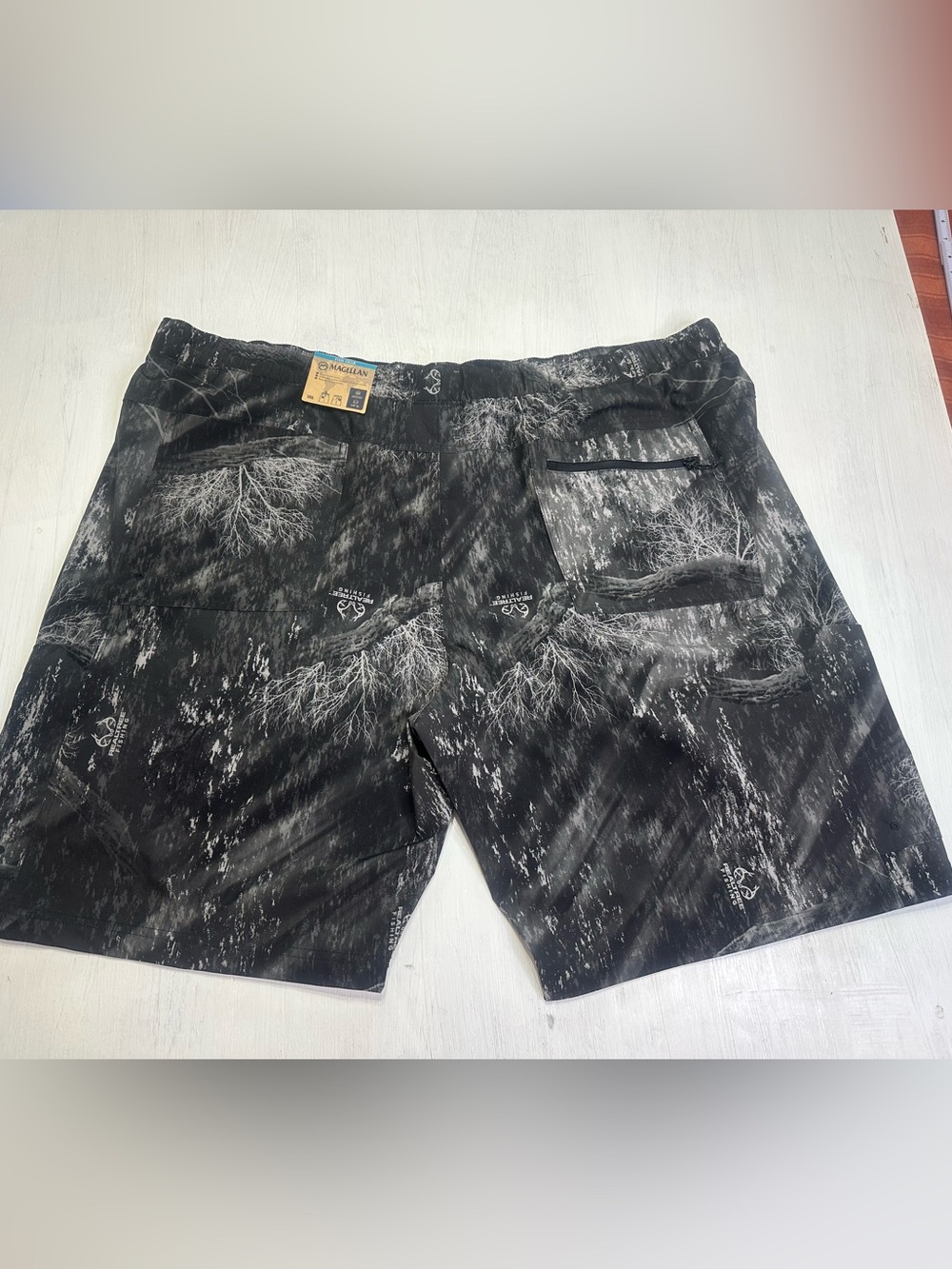 Magellan Fish Gear Shorts Lot of 3 Mens 3XL Fishing Cargo Performance NWT - Picture 3 of 14